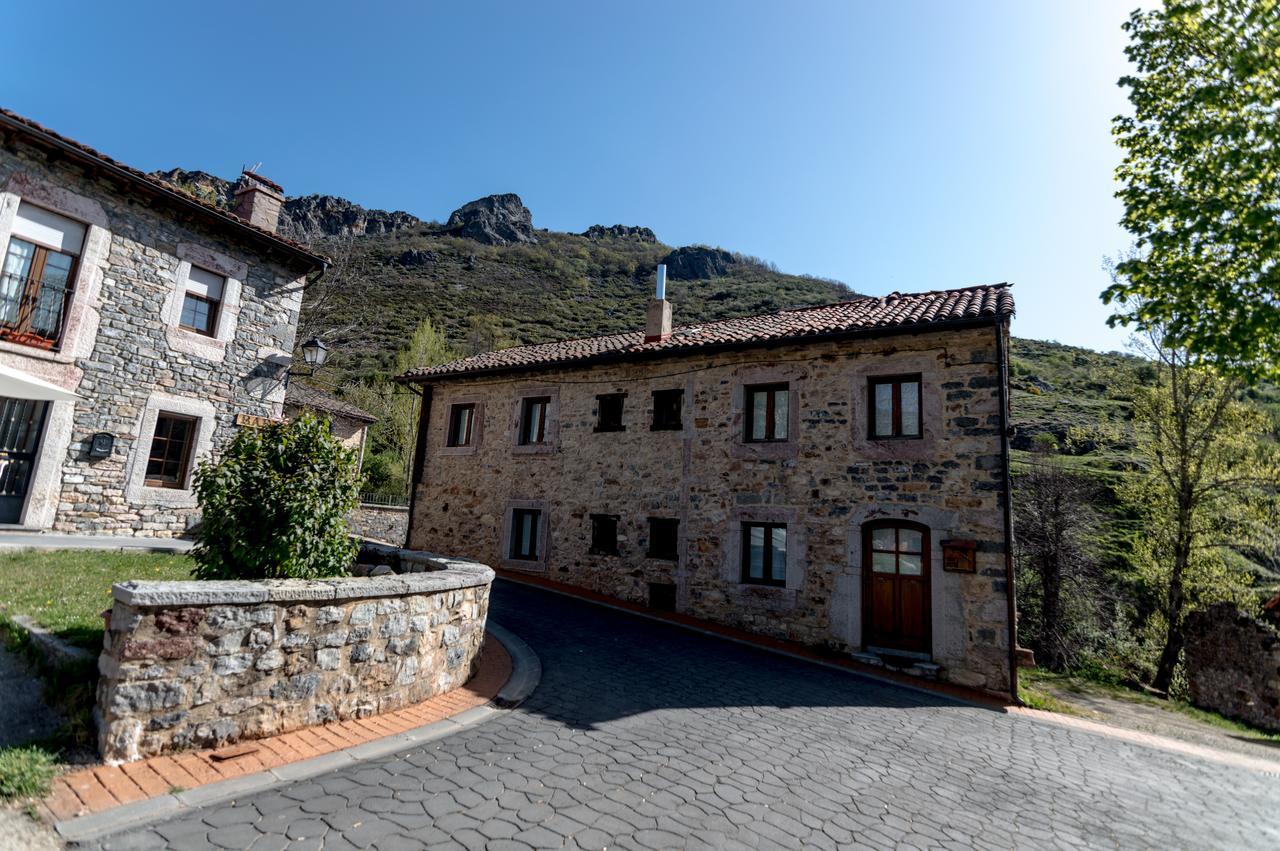 Pensjonat Casa Rural La Catedral De La Montana Lois Zewnętrze zdjęcie